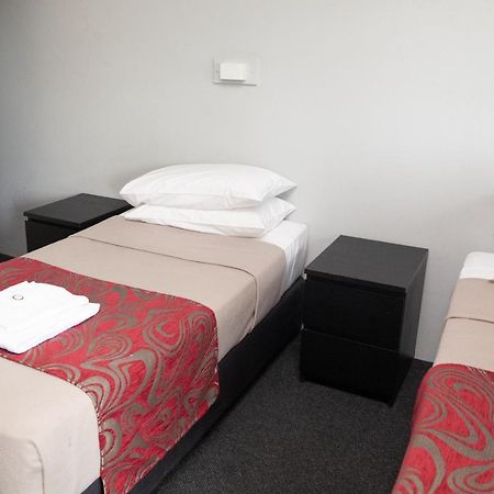 Royal Hotel Сінґлтон Екстер'єр фото